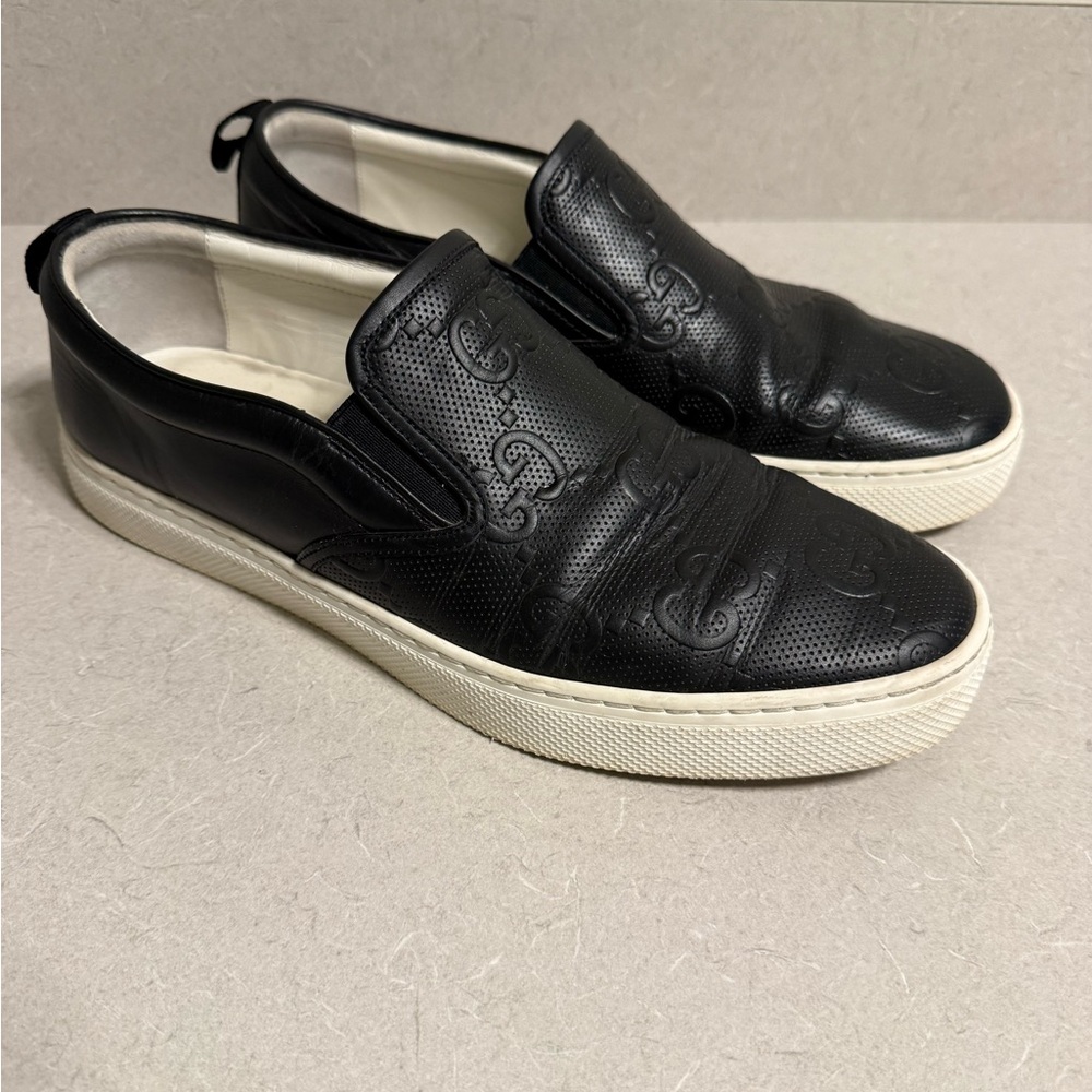 Auth Men's Gucci GG Embossed Leather Slip On Sneakers, Size 9, Made In Italy